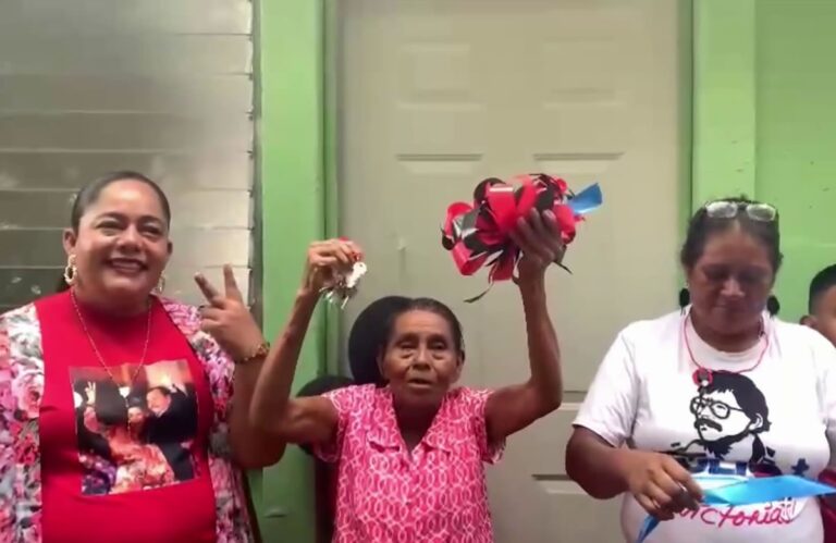 Entregan cinco viviendas dignas a familias de Somoto