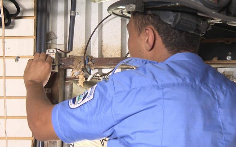 Bomberos inspeccionan tramos del Mercado Mayoreo