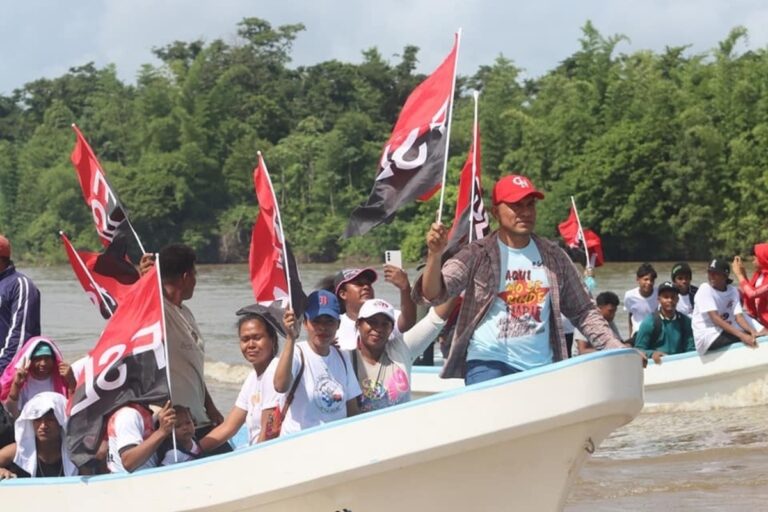 Conmemoran con caravana acuática 42 aniversario de la batalla de Seven Benk