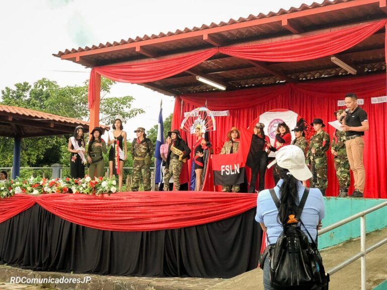 Candidata de Jalapa gana certamen muchacha 45/19