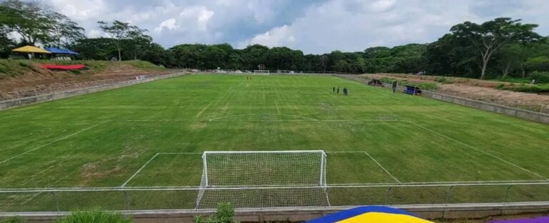 Inauguraron tercera etapa del estadio de fútbol en Jinotepe