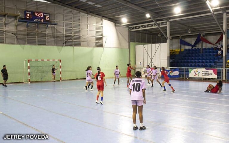 Realizan campeonato de balonmano masculino en el IND