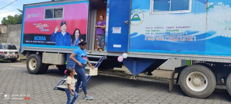 Familias de Chinandega reciben atención médica