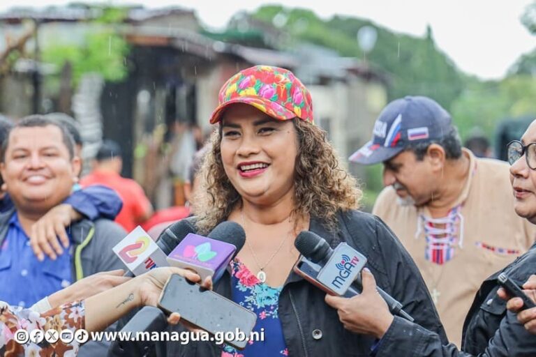 ALMA entrega calles asfaltadas en el barrio Villa Reconciliación Sur