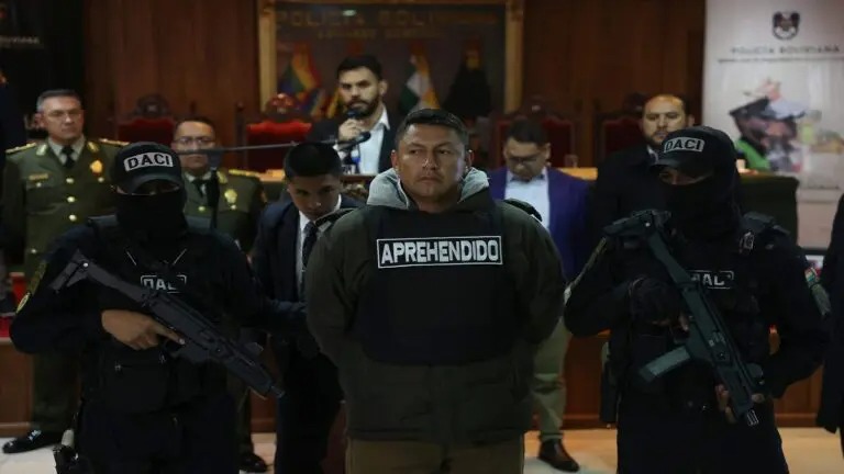 Bolivia investiga a 34 personas vinculadas en el fallido golpe de Estado