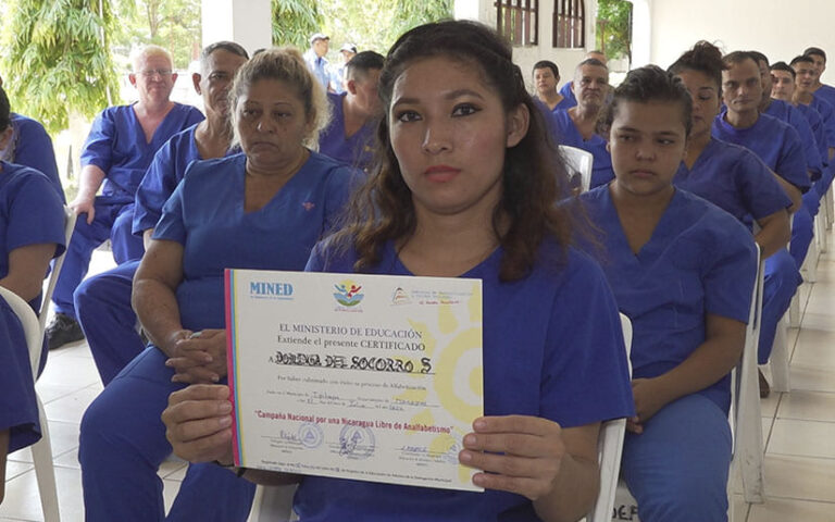 Privados de libertad finalizan primera etapa de alfabetización