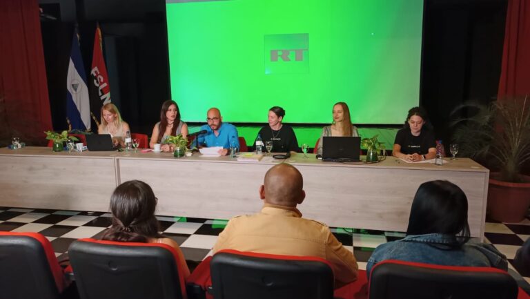 Comunicadores de RT concluyen encuentro con periodistas Sandinistas