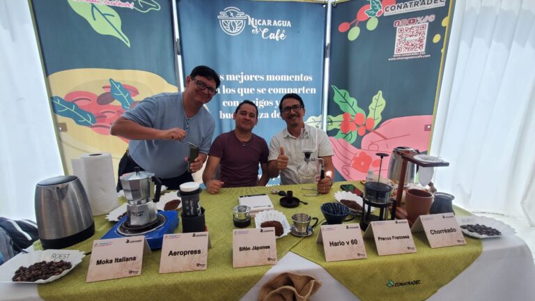 Foro Nacional sobre Productivos Cafetaleros reúne a 100 productores