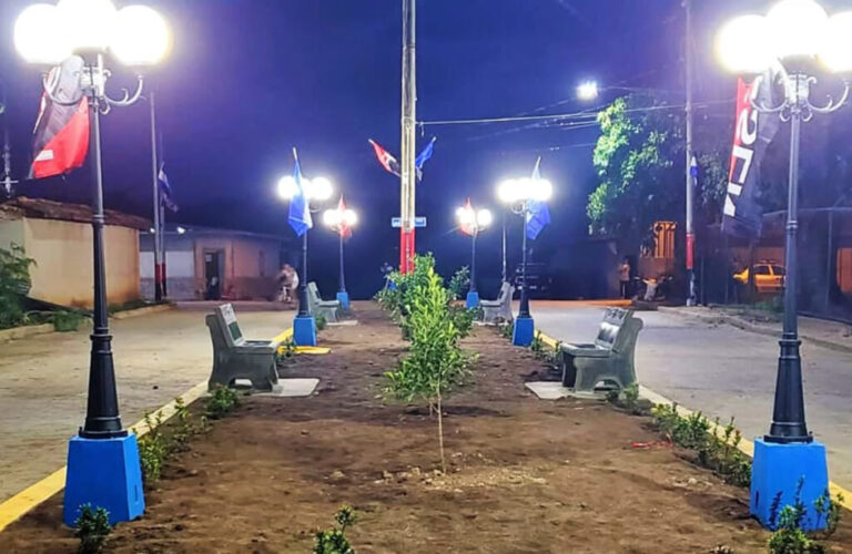 Inauguran boulevard en Ciudad Antigua