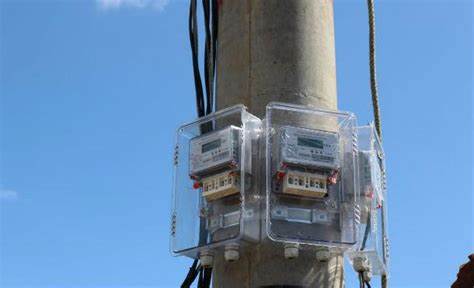 Electrifican la comunidad Santa Celia-Santa Marta