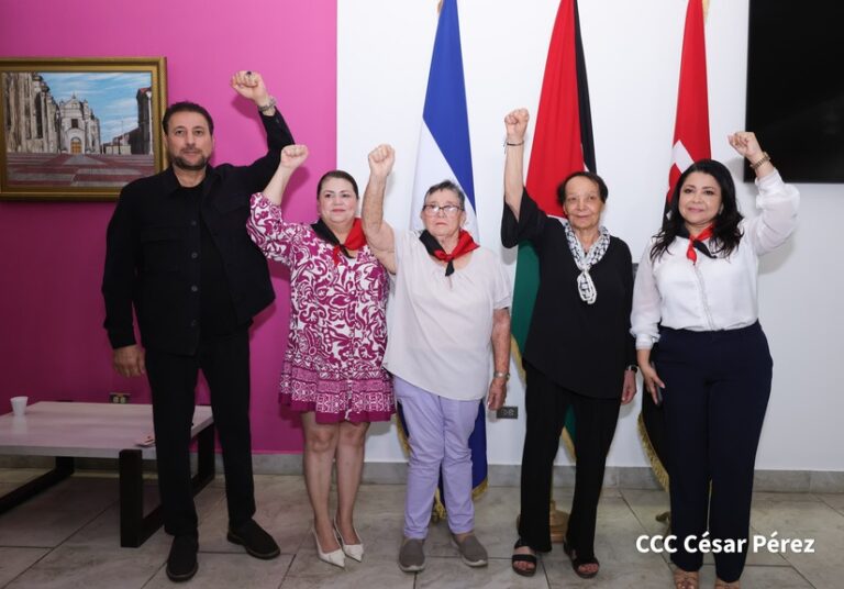 Llega a Nicaragua, la heroína del pueblo palestino, Leila Khaled