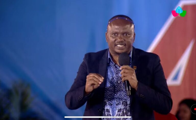 África del Sur entrega premio al presidente Daniel Ortega