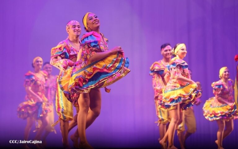 Celebran 30 aniversario del Ballet Folclórico Nicarahualt en TNRD
