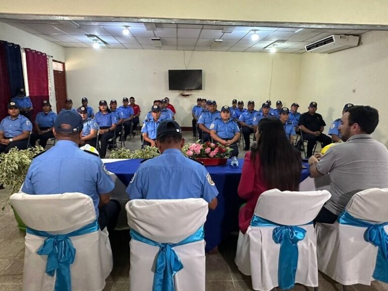 Bomberos inician curso sobre gestión de emergencias con sustancias peligrosas