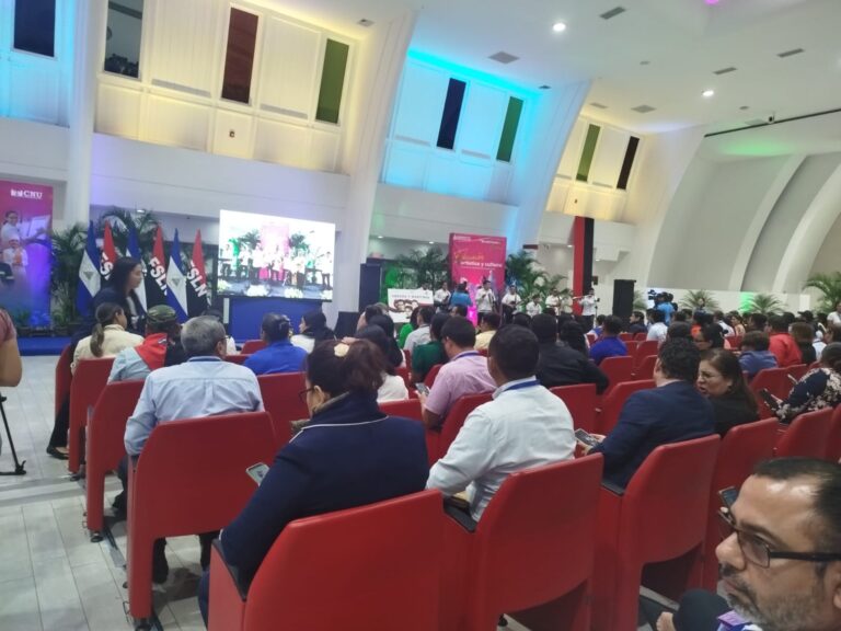 Presentan resultados de la consulta de la Estrategia Nacional de Educación