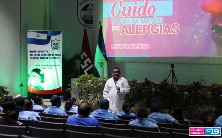 Servidores públicos conocen sobre la Cartilla Cuido y Prevención de Alergias