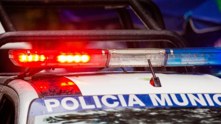 Policía mexicana encuentra 4 cadáveres atados de pies y manos