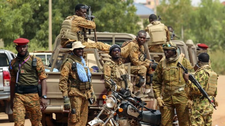 Burkina Faso llama al no apoyo a terrorismo en Malí