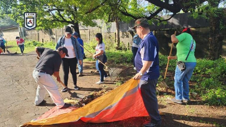 Realizan jornada de limpieza en barrios de León