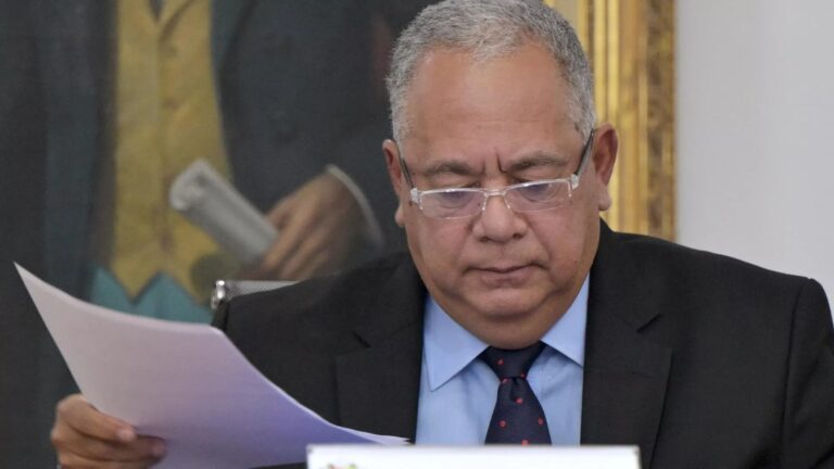 CNE consigna actas de elecciones presidenciales al TSJ de Venezuela