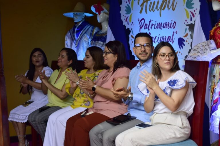 Realizan Lanzamiento de la Fiesta del Huipil