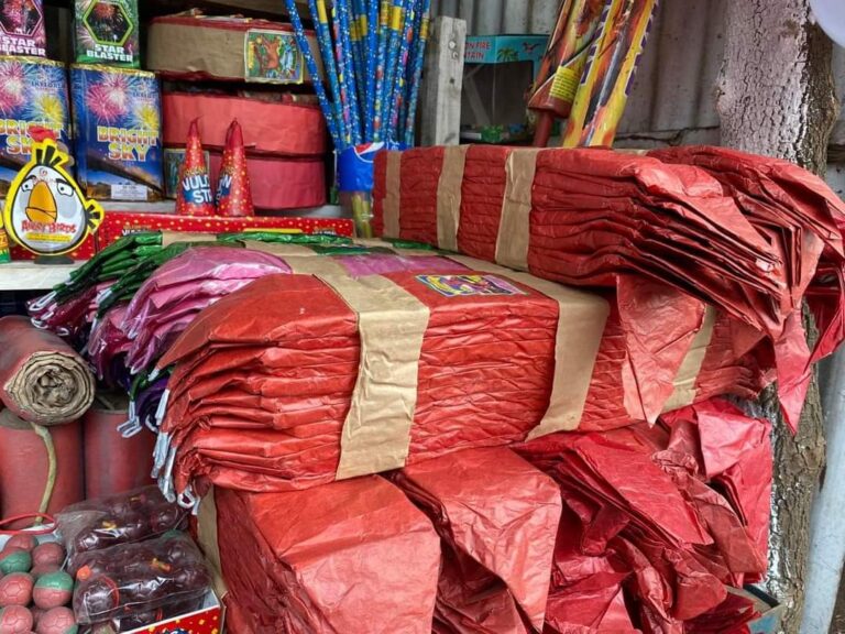 Comerciantes ofertan pólvora para celebración de la Gritería Chiquita