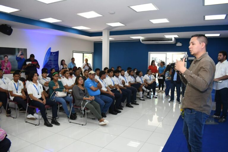 Festival Departamental de Técnicos Profesionales Bilingües reúne a estudiantes destacados