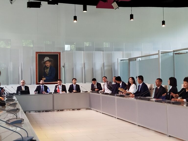 Nicaragua presenta ventajas comerciales a delegación de China