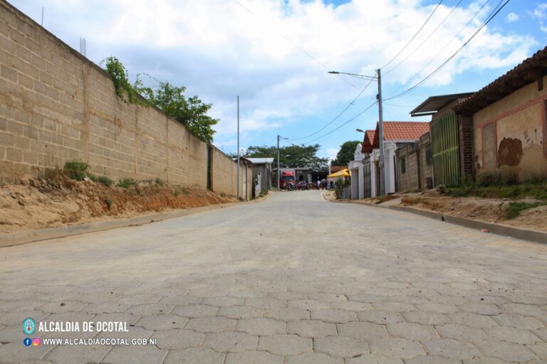 Inauguran 181 metros de adoquinado en Ocotal
