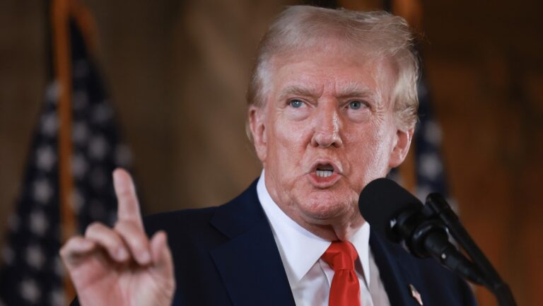 Trump amenazó con terminar las relaciones comerciales con México