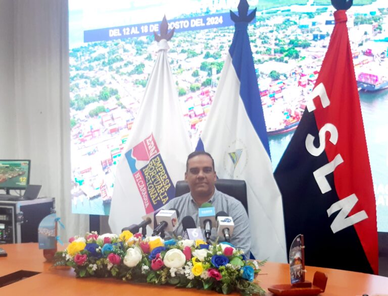 Nacionales y extranjeros disfrutan de los Puertos Turísticos