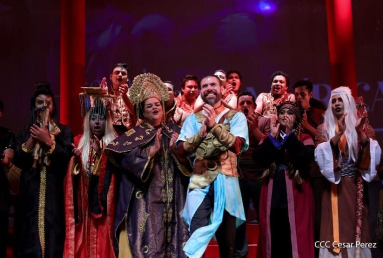 INCANTO realiza la obra Turandot en el TNRD
