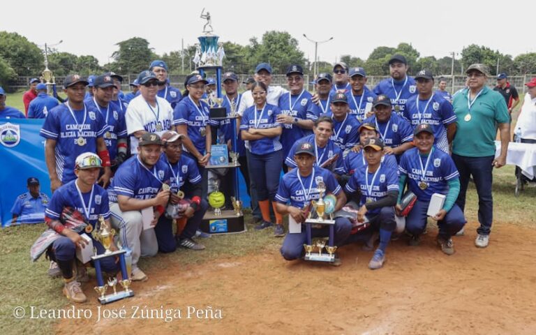 Clausuran XX Campeonato Nacional de Softbol Modificado