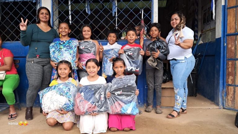 Realizan tarde recreativa y de cine en Bonanza