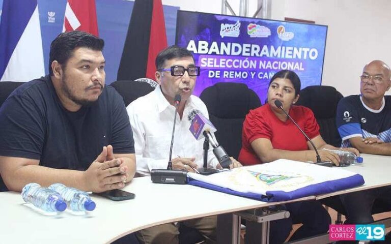 Abanderan Selección de Nicaragua de Remo y Canotaje