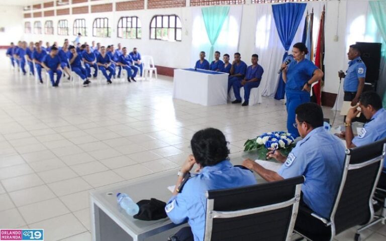 Privados de libertad sostienen encuentro