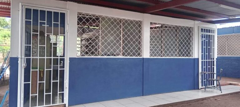Inauguran obras de mejoras en un colegio de Nandaime