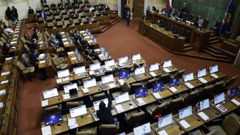 Chile podría cambiar su sistema judicial por escándalos de sobornos