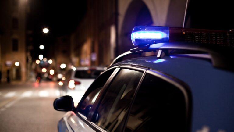 Italiana de 65 años detenida por matar a un migrante que le robó