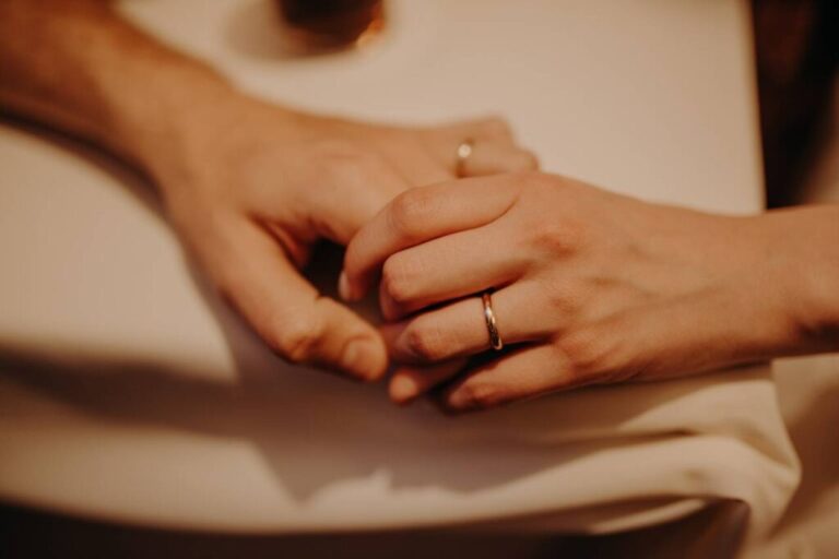 Celebra infidelidad de su prometido