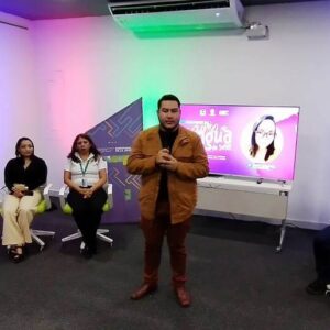 Minjuve realiza tercer curso de lenguaje de señas