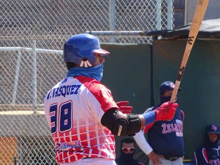 Wuillians Vázquez no para de tronar con el madero