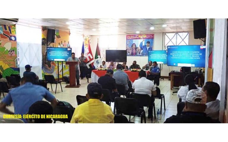 Ejército participó en firma de acta de Comisión Municipal de Minería Artesanal