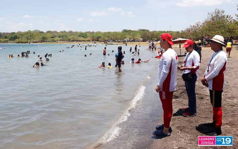 Familias disfrutan de Xilonem y Xiloá