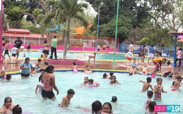 Familias visitan el Centro Turístico Xilonem este fin de semana