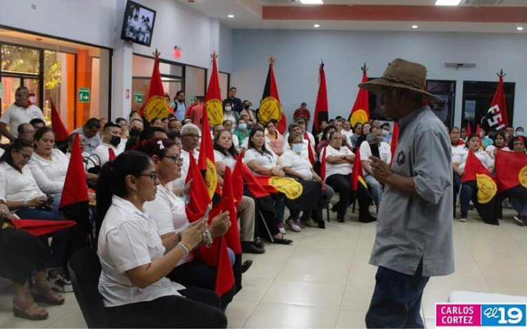 Promueven jornada para conmemorar 43 años de la alfabetización