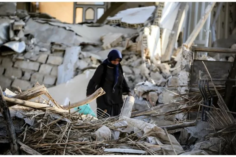 Aumenta número de muertos por terremoto en Afganistán