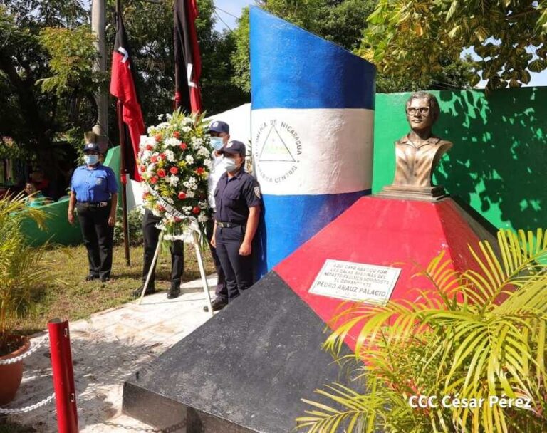 Rinden homenaje al Comandante Pedro Aráuz Palacios