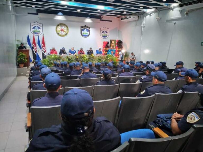 Certifican a bomberos que atenderán en nuevas estaciones