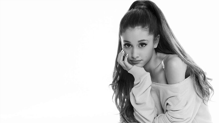 Ariana Grande ya no usa anillo de compromiso